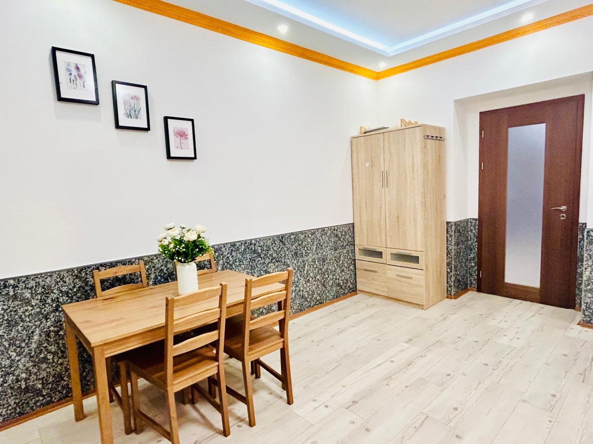 Modern Spacious In Center * Prague